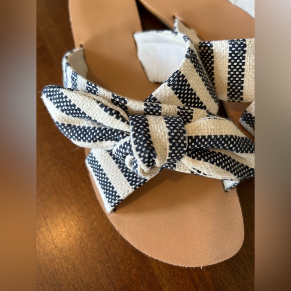 Universal Thread Bow Slides - Picture 2 of 7